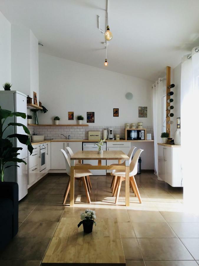 Blanco Y Madera Holiday home Narbonne